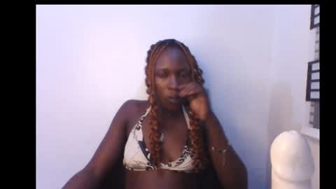 Snapshot of bouncybunnyxx chatting on 10.21.25 bouncybunnyxx online show from 10.21.25
