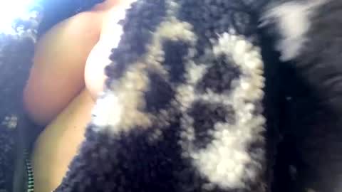 Snapshot of bow2us chatting on 12.02.24 Come for the looks stay for the vibe online show from 12.02.24