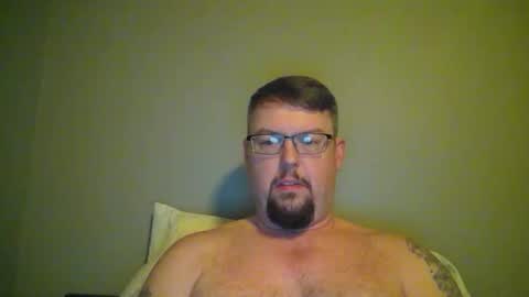 Snapshot of bowtieguy84 chatting on 03.23.26 bowtieguy84 online show from 03.23.26