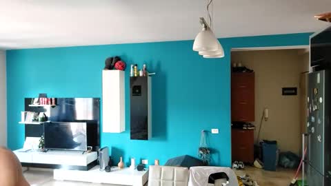 Snapshot of boy_aroundtheworld chatting on 10.14.25 Dan online show from 10.14.25