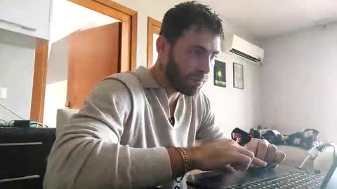 Snapshot of boy_aroundtheworld chatting on 10.25.25 Dan online show from 10.25.25