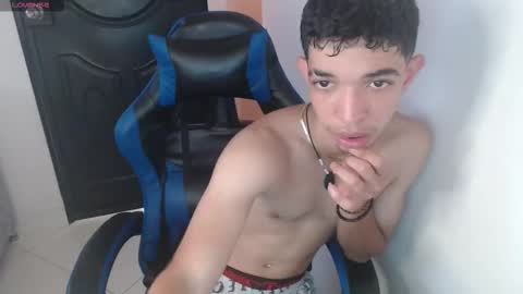 boy_slim07 online show from 09.13.25
