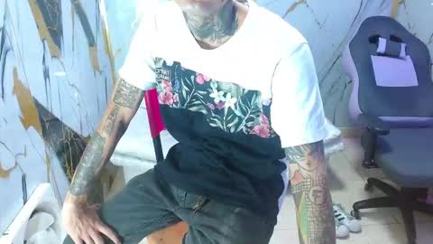 boy_tatto77 online show from 01.13.26