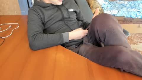 BoyApollon online show from 11.19.25