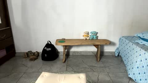 Snapshot of boybisexual33 chatting on 01.08.26 Couple Cuckold online show from 01.08.26