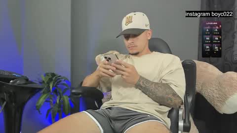 Snapshot of boyc02_ chatting on 02.09.25 boyc02_ online show from 02.09.25