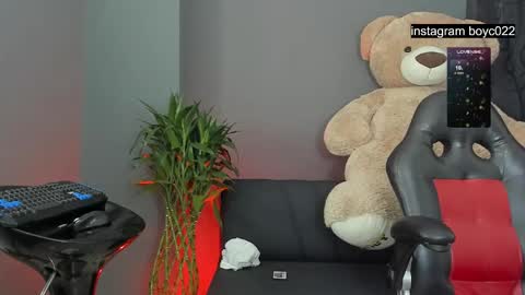 Snapshot of boyc02_ chatting on 02.16.25 boyc02_ online show from 02.16.25