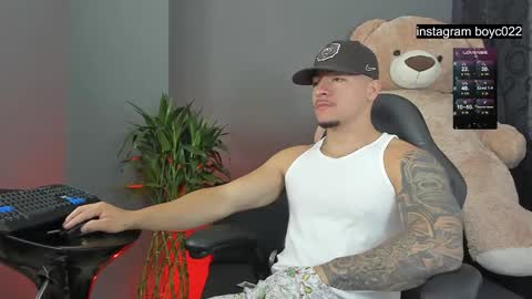 Snapshot of boyc02_ chatting on 02.17.25 boyc02_ online show from 02.17.25