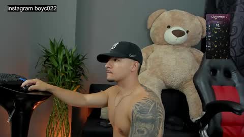 Snapshot of boyc02_ chatting on 03.02.25 boyc02_ online show from 03.02.25