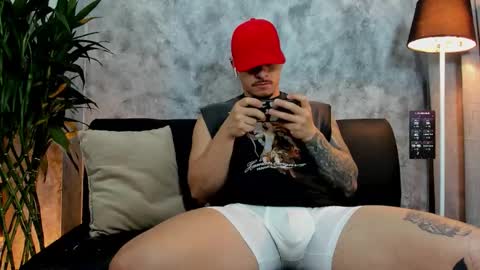 Snapshot of boyc02_ chatting on 10.25.25 boyc02_ online show from 10.25.25