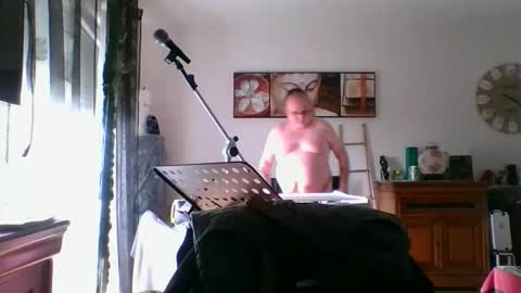 boycow915762 online show from 09.12.25