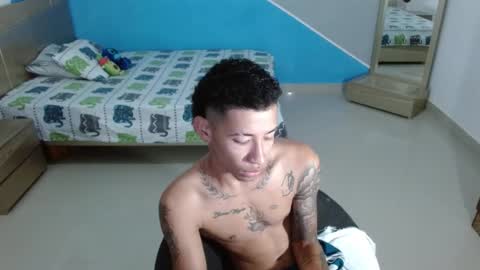 boyhot_sw online show from 02.14.25