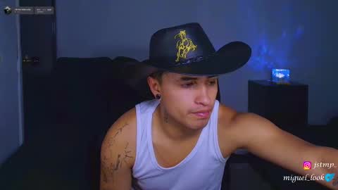 Snapshot of boylatin_777 chatting on 10.17.25 miguel online show from 10.17.25