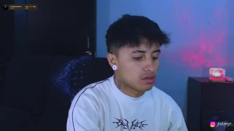 Snapshot of boylatin_777 chatting on 11.01.25 miguel online show from 11.01.25