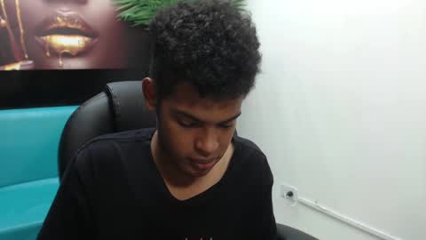 Snapshot of boylittle19cm chatting on 03.07.25 Jackson online show from 03.07.25