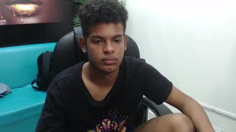 Snapshot of boylittle19cm chatting on 03.08.25 Jackson online show from 03.08.25