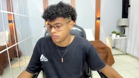 Snapshot of boylittle19cm chatting on 09.14.25 Jackson online show from 09.14.25