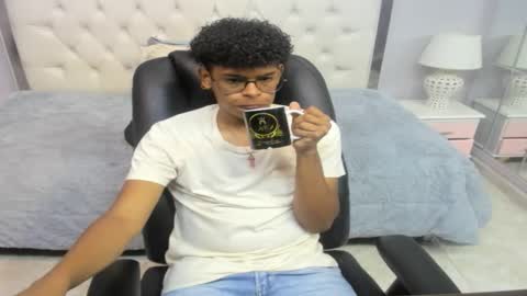 Snapshot of boylittle19cm chatting on 09.21.25 Jackson online show from 09.21.25