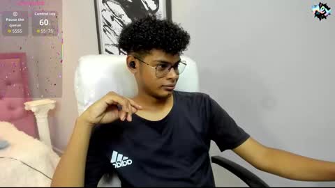 Snapshot of boylittle19cm chatting on 10.04.25 Jackson online show from 10.04.25