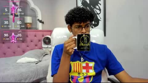 Snapshot of boylittle19cm chatting on 10.21.25 Jackson online show from 10.21.25