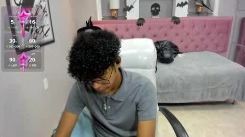 Snapshot of boylittle19cm chatting on 10.31.25 Jackson online show from 10.31.25