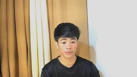 Snapshot of boynextdoor4ux chatting on 07.04.26 HI IM JAMES DONT FORGET GIVE ME THUMBS UP AND JOIN TO MY FANCLUB online show from 07.04.26