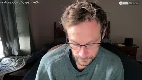 Snapshot of boysetsfire34 chatting on 11.16.25 boysetsfire34 online show from 11.16.25