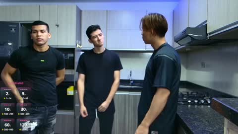 Snapshot of boysgang_sex chatting on 01.29.25 Angelo Mark Fernando Taylor online show from 01.29.25