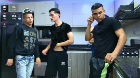 Snapshot of boysgang_sex chatting on 02.28.25 Angelo Mark Fernando Taylor online show from 02.28.25