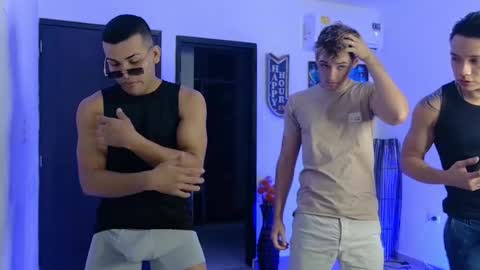 Angelo Mark Fernando Taylor online show from 11.22.25