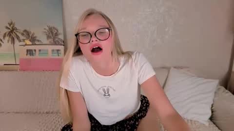 BoysLoveBlondee online show from 09.24.25