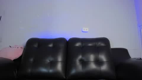 Snapshot of boysweet_boys chatting on 02.18.25 Paul and Max online show from 02.18.25