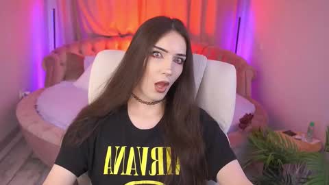 Snapshot of boytemptation chatting on 10.11.25 Nova online show from 10.11.25