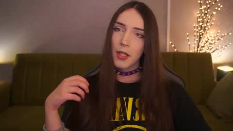 Snapshot of boytemptation chatting on 10.16.25 Nova online show from 10.16.25