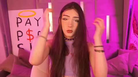 Snapshot of boytemptation chatting on 11.01.25 Nova online show from 11.01.25