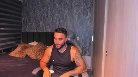 Snapshot of brad1_ chatting on 10.21.25 instagramBrad mayers1twittermayersbrad online show from 10.21.25