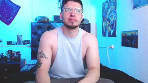 Snapshot of brad_hot_boy chatting on 01.25.25 brad hot boy online show from 01.25.25