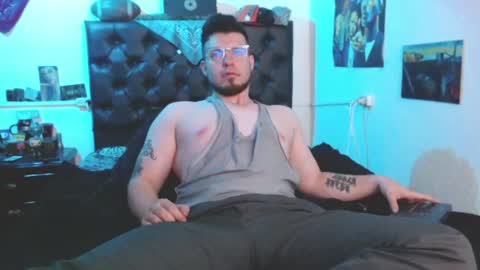 brad hot boy online show from 04.18.26