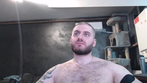 Snapshot of brad_pittfall chatting on 11.09.25 ask me online show from 11.09.25