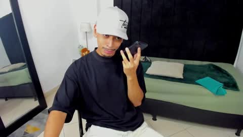 Snapshot of brad_usma chatting on 03.06.25 BRAD USMA online show from 03.06.25