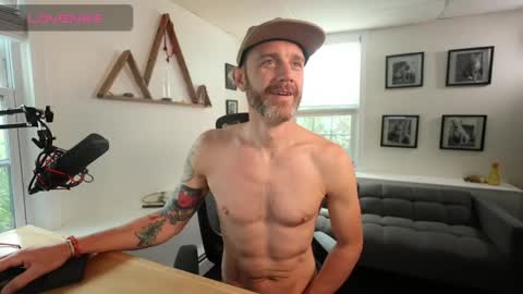 Snapshot of bradbronton chatting on 04.29.26 BradBronton online show from 04.29.26