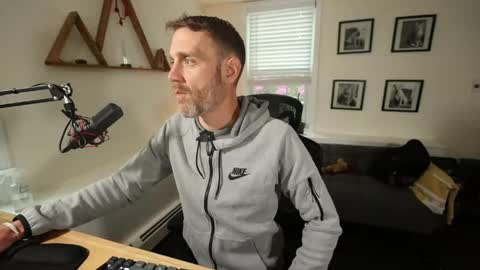 Snapshot of bradbronton chatting on 05.23.26 BradBronton online show from 05.23.26