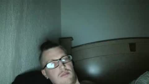 Snapshot of bran52 chatting on 10.19.25 bran52 online show from 10.19.25
