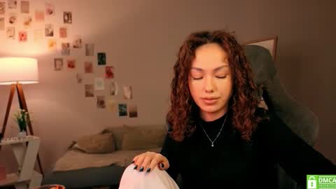 Snapshot of branchwithflowers chatting on 10.28.25 Lilly online show from 10.28.25