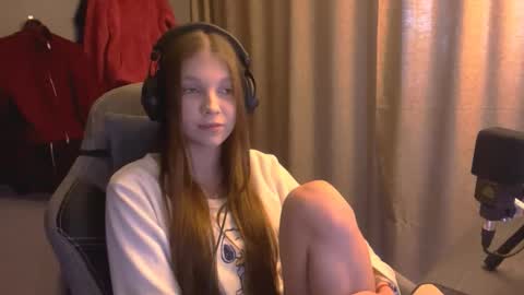Snapshot of brandamatteson chatting on 10.20.25 Alice online show from 10.20.25