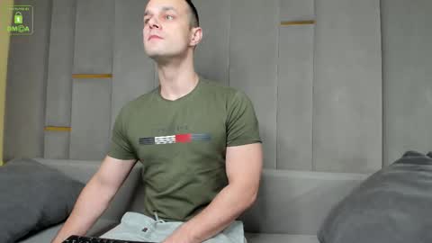 Snapshot of brandonnorriss chatting on 11.04.25 BRANDON online show from 11.04.25