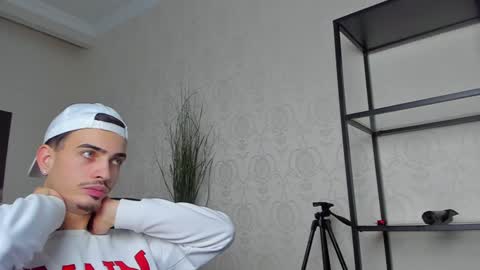 BrandonTateX online show from 12.18.24