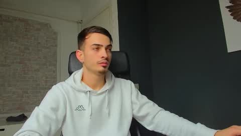 BrandonTateX online show from 02.01.25