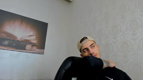 BrandonTateX online show from 10.15.25