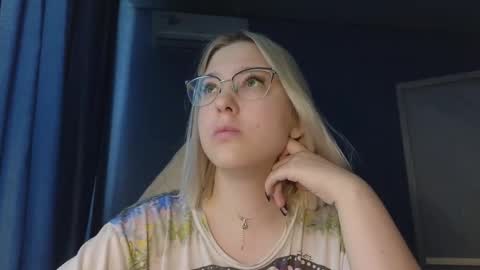 Belle  online show from 11.10.25